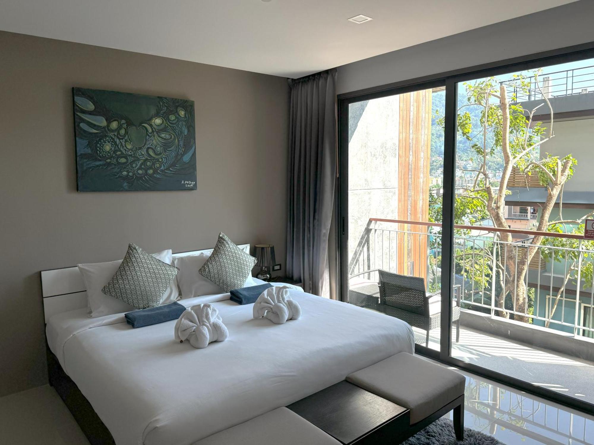 Private Apartment At Emerald Terrace Patong 外观 照片