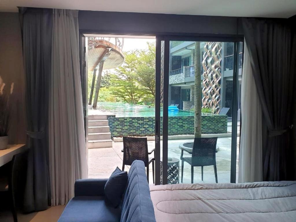 Private Apartment At Emerald Terrace Patong 外观 照片