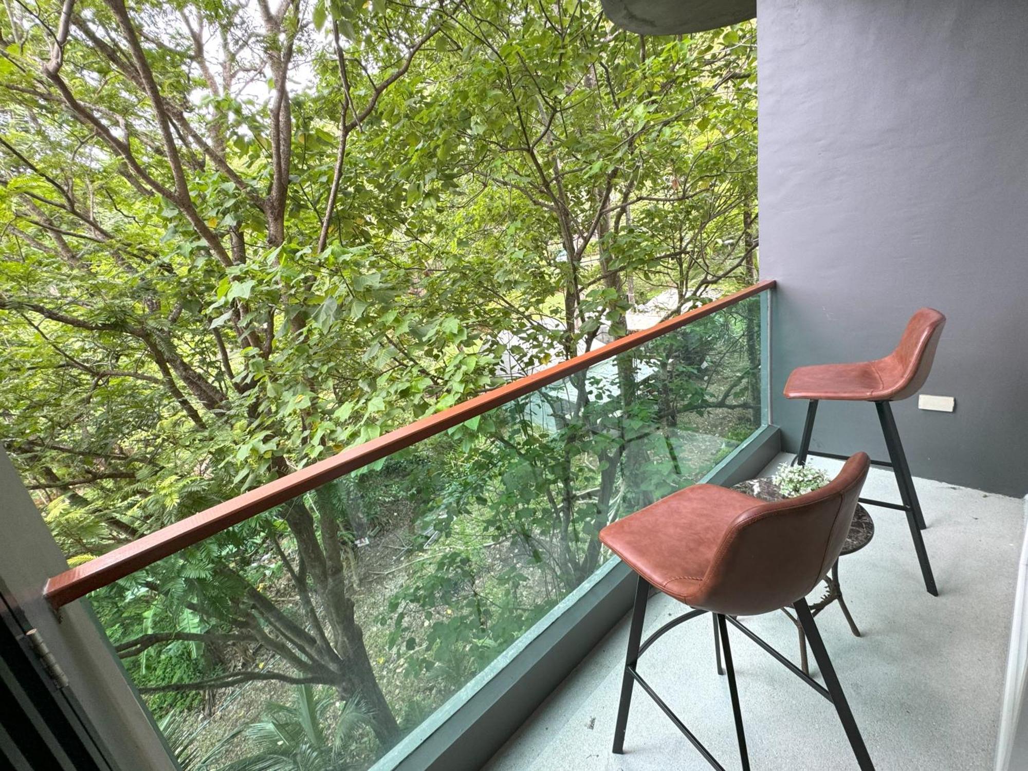 Private Apartment At Emerald Terrace Patong 外观 照片