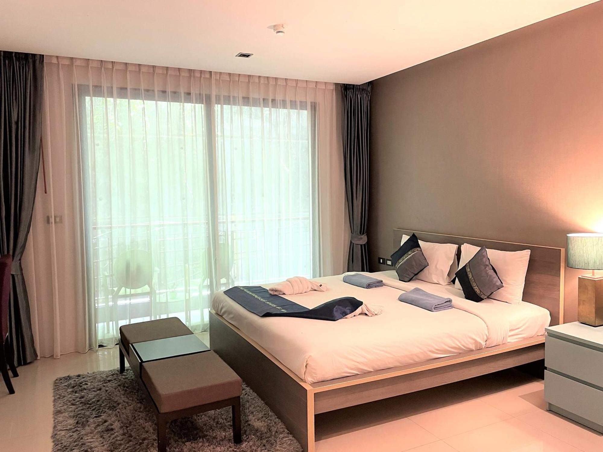 Private Apartment At Emerald Terrace Patong 外观 照片
